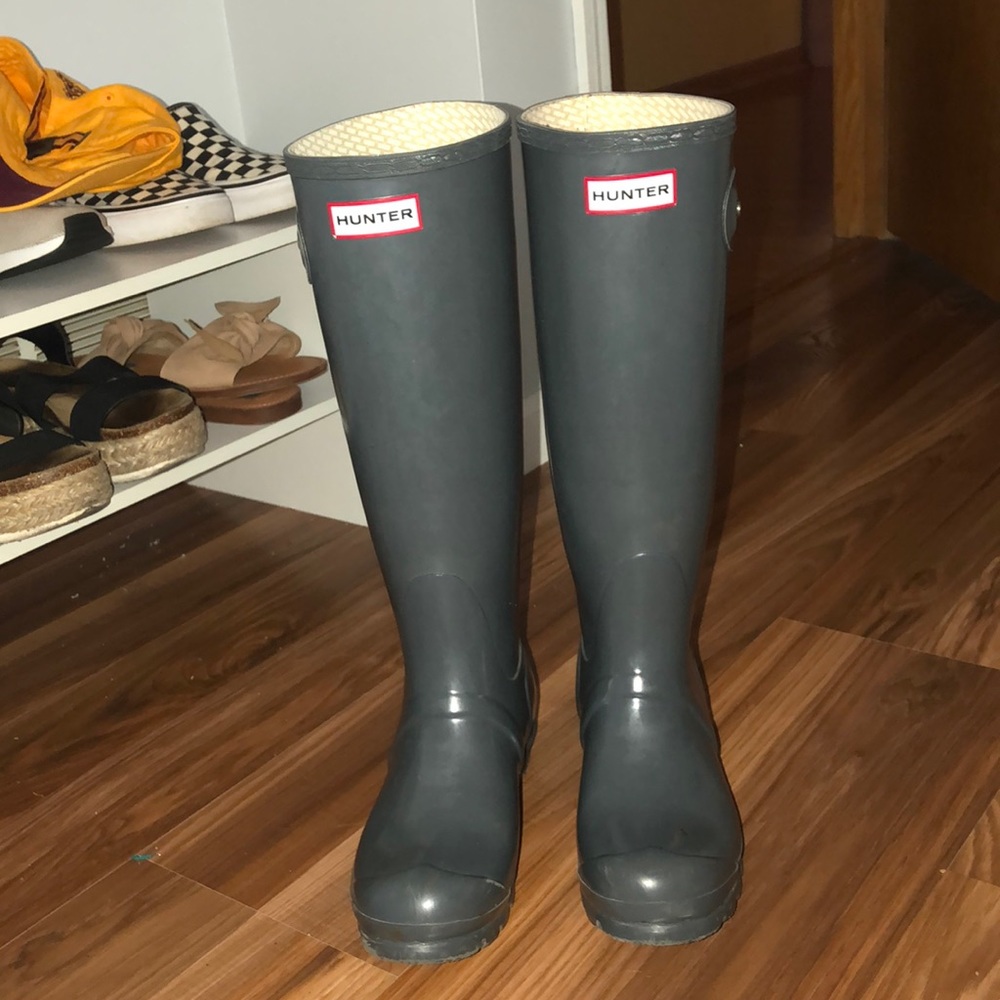 grey hunter boots!